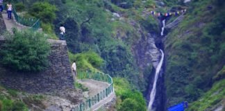 bhagsu-waterfall-mcleodganj